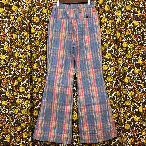 Vintage Wrangler Blue/Red Plaid 70s Seersucker High Rise Flared Pants Size 26 - Picture 4 of 6